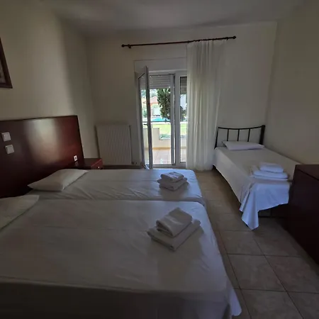 Filippos 3* Possidi