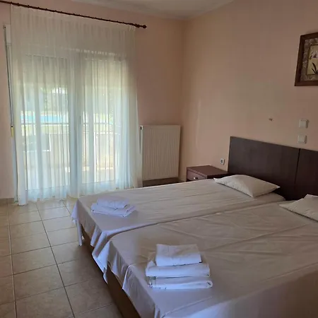 Filippos 3*